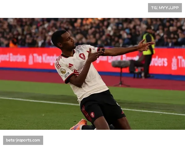 利物浦宽度危机凸显 斯洛特3-2-2-3阵型依赖边后卫插上